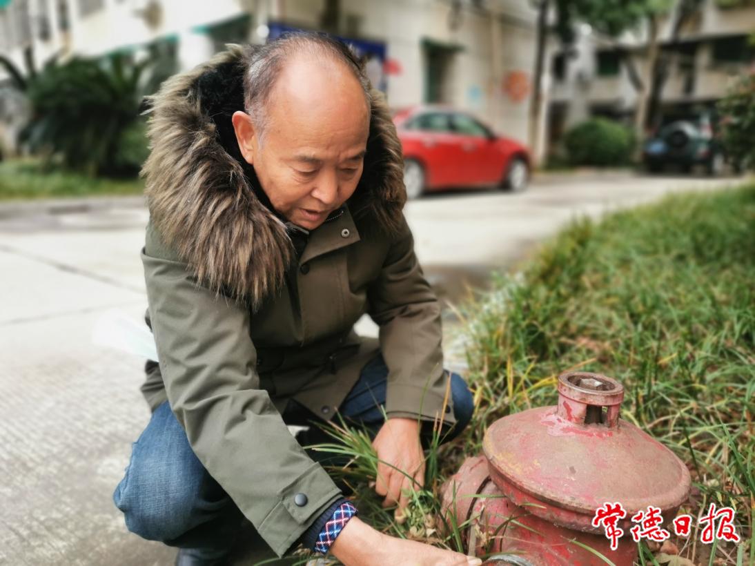 丹陽(yáng)街道光榮路社區(qū)黃世惠2.jpg