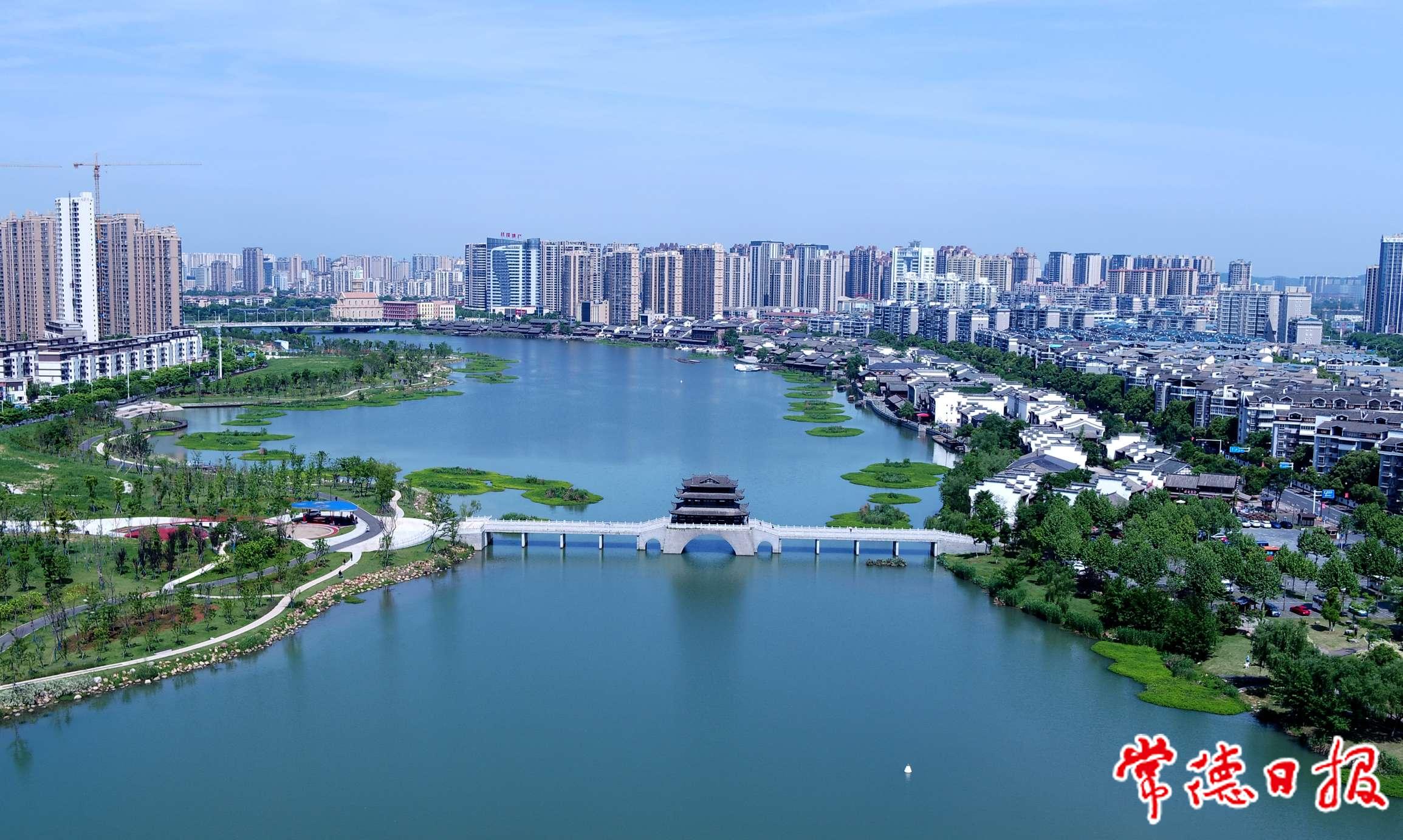 穿紫河畔畫(huà)同心2.jpg